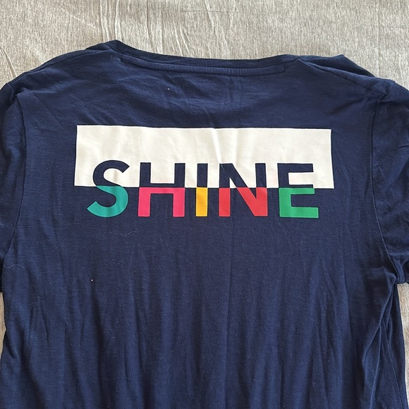 Crown and Ivy, size Medium long sleeved shirt. Navy. Worn once - Picture 3 of 3